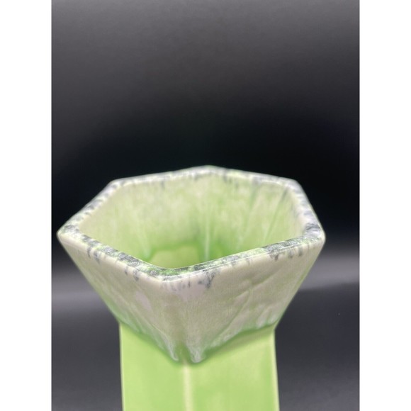 HULL USA VINTAGE VASE - PAGODA P3 AMERICAN ART WITH CHINESE SCRIPT - GREEN USA - Picture 5 of 8